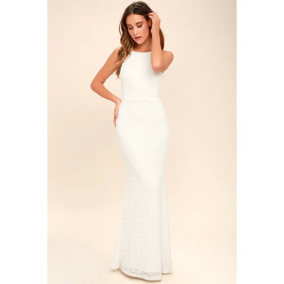 LULUS NWT White Full Lace Lined Halter Open V-Neck Back Wedding Maxi Dress XS - Picture 1 of 12